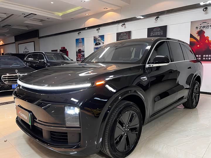 LiXiang L8 2025 2025款 Pro 智能焕新版