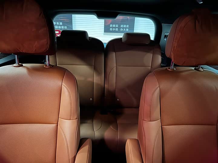 LiXiang L8 2025 2025款 Pro 智能焕新版