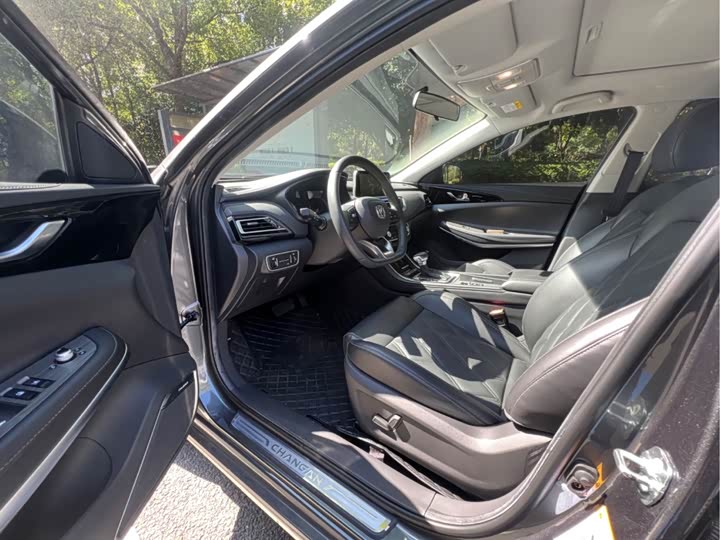 Changan Raeton CC 2021 2021款 蓝鲸版 1.5T DCT精英型