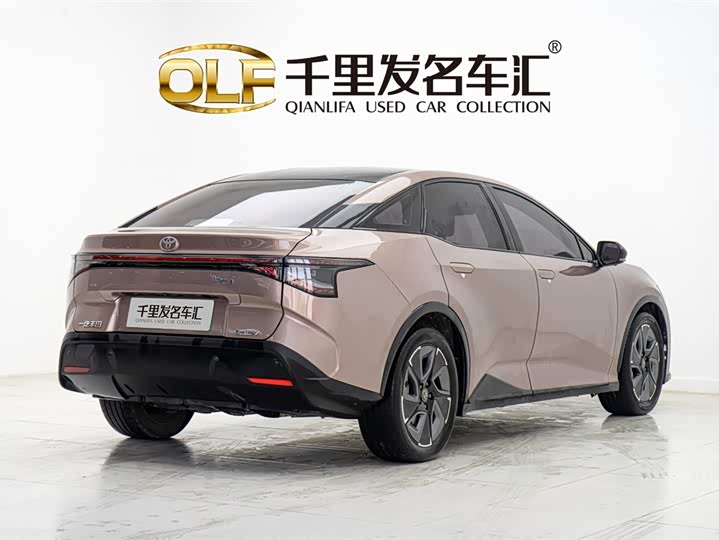 Toyota bZ3 2023 2023款 616km 长续航Premium