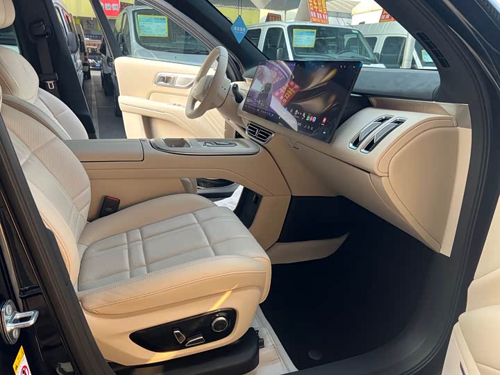 Changan Deepal S09 2025 2025款 四驱Ultra+ 高定版