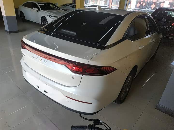 GAC Aion S 2023 2023款 魅 580 磷酸铁锂