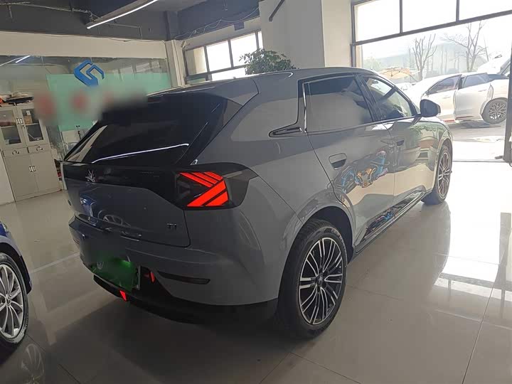 BAIC Arcfox T1 2025 2025款 425 PLUS
