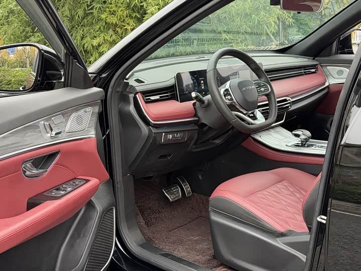 Jetour X70 Plus 2024 2024款 冠军版 1.5T DCT冠军MAX 7座