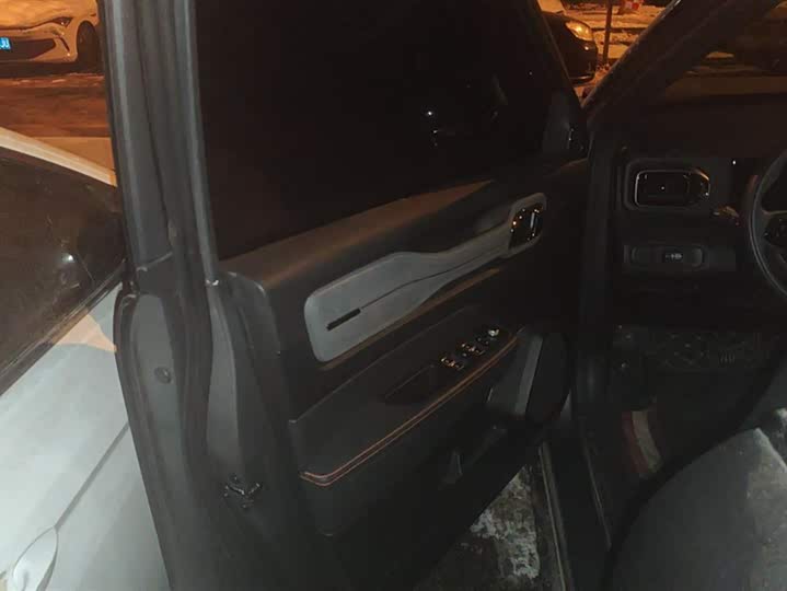 Geely Cowboy 2025 2025款 1.5TD 潮玩版