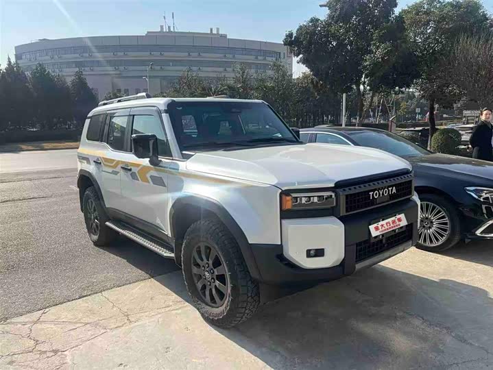 Toyota Prado 2025 2025款 2.4T 悍野WX版 5座