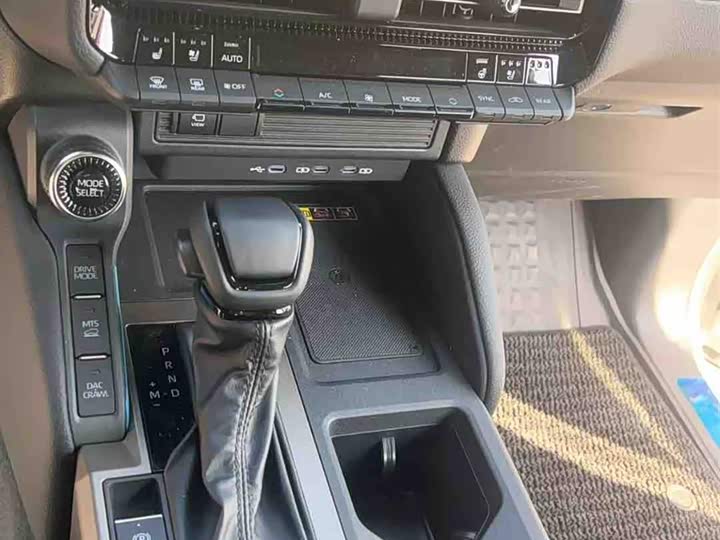 Toyota Prado 2025 2025款 2.4T 悍野WX版 5座