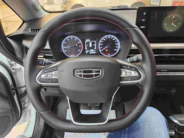 Geely Vision X3 2021 2021款 PRO 1.5L CVT尊贵型