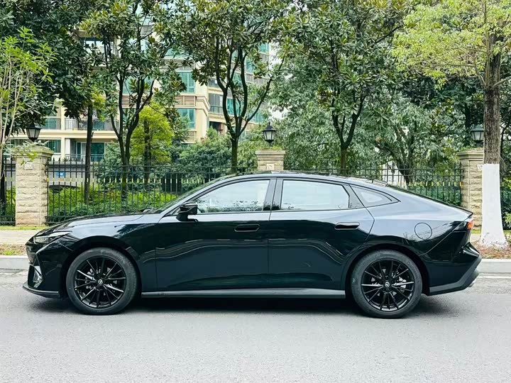 Changan UNI-V 2025 2025款 第三代 1.5T 500Bar尊贵型