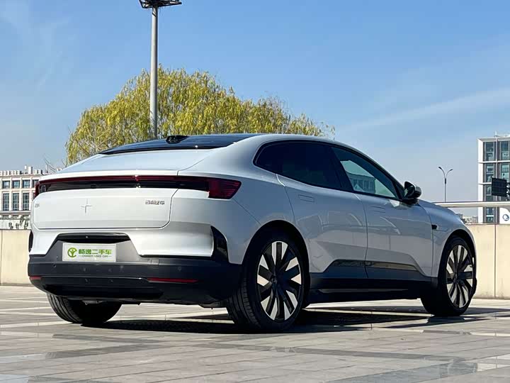 Polestar 4 2023 2023款 单电机标准续航PLUS