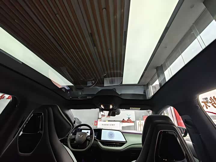 Hongqi EH7 2025 2025款 690 智选版