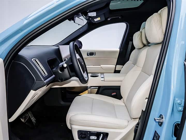 LiXiang L8 2025 2025款 Pro 智能焕新版