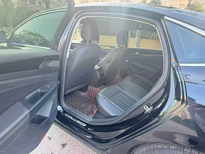 Volkswagen Passat Hybrid 2022 2022款 改款 430PHEV 混动精英版