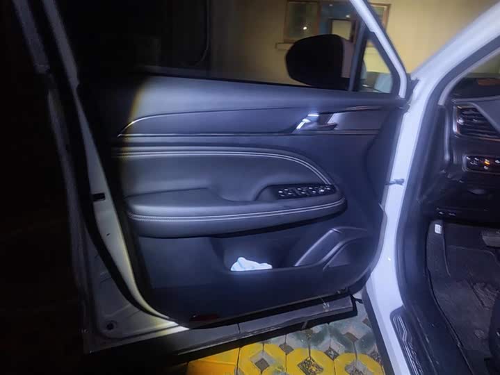 GAC Trumpchi GS5 2021 2021款 进阶款 270T 科技智领版