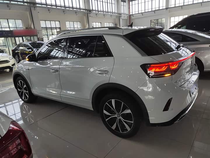 Volkswagen T-Roc 2023 2023款 300TSI DSG两驱辰光版