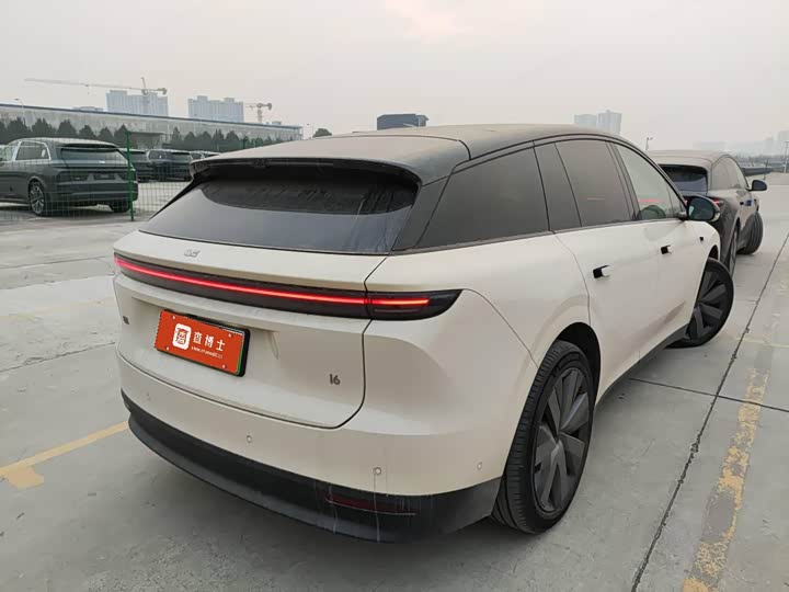 LiXiang i6 2025 2025款 四驱标准版