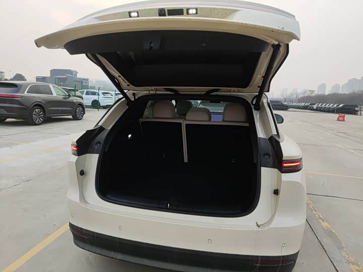 LiXiang i6 2025 2025款 四驱标准版