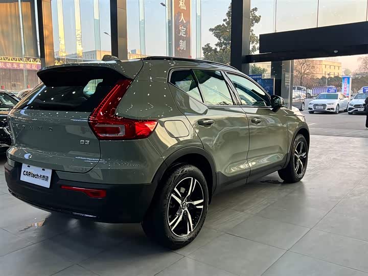 Volvo XC40 2025 2025款 B3 智远运动版