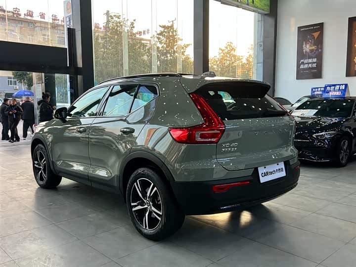 Volvo XC40 2025 2025款 B3 智远运动版