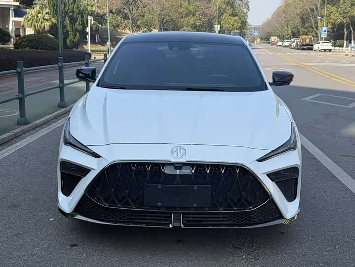 MG Motor 5 Scorpio 2022 2022款 1.5T Trophy运动旗舰版