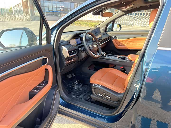 Geely Okavango L 2024 2024款 2.0T DCT旗舰型