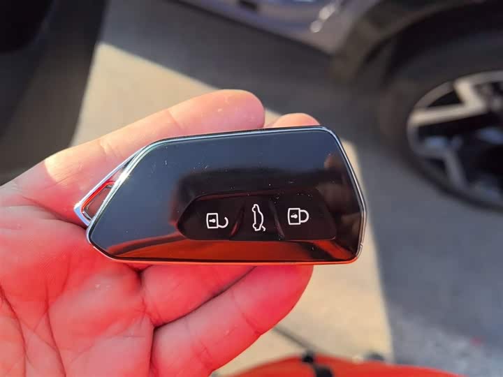 Volkswagen Tiguan L Pro 2024 2024款 PRO 330TSI 两驱R-Line智领版