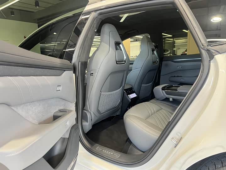 Zeekr 001 2025 2025款 YOU版 100kWh 四驱