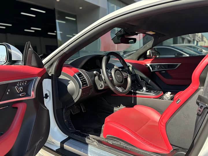 Jaguar F-Type 2021 2021款 P300 后驱硬顶版