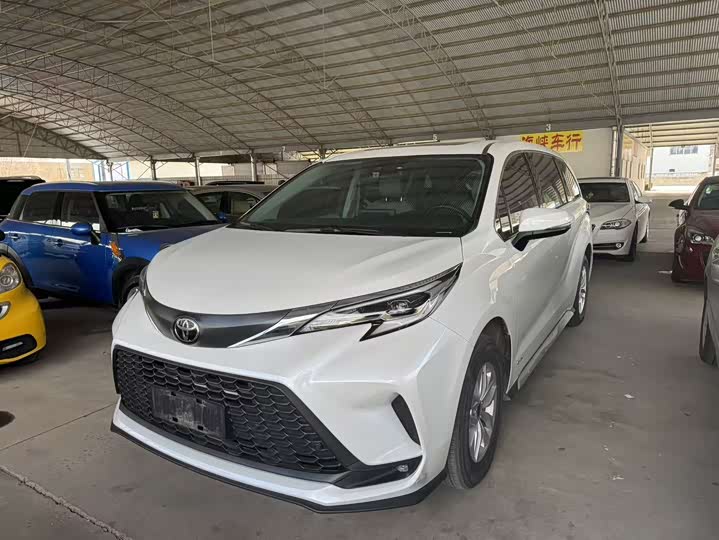 Toyota Granvia 2024 2024款 2.5L混动 舒适版