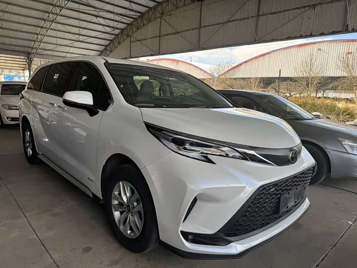 Toyota Granvia 2024 2024款 2.5L混动 舒适版