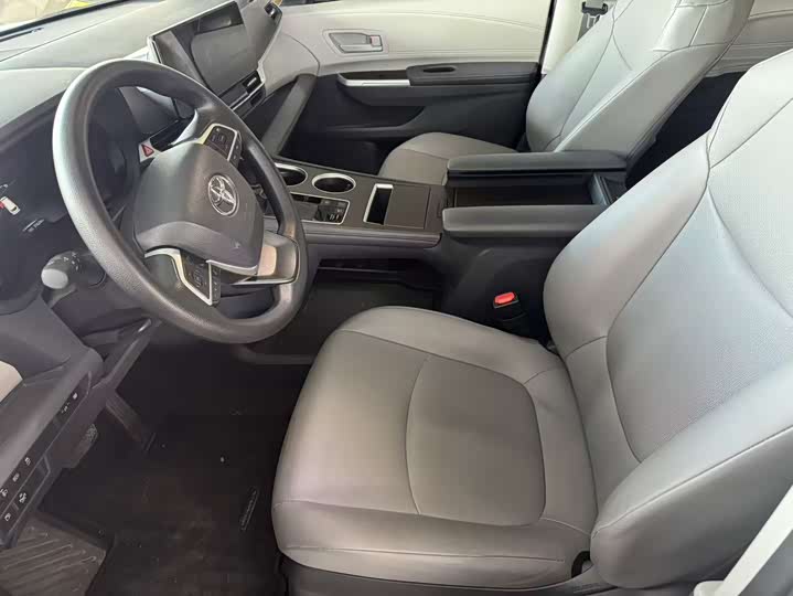 Toyota Granvia 2024 2024款 2.5L混动 舒适版