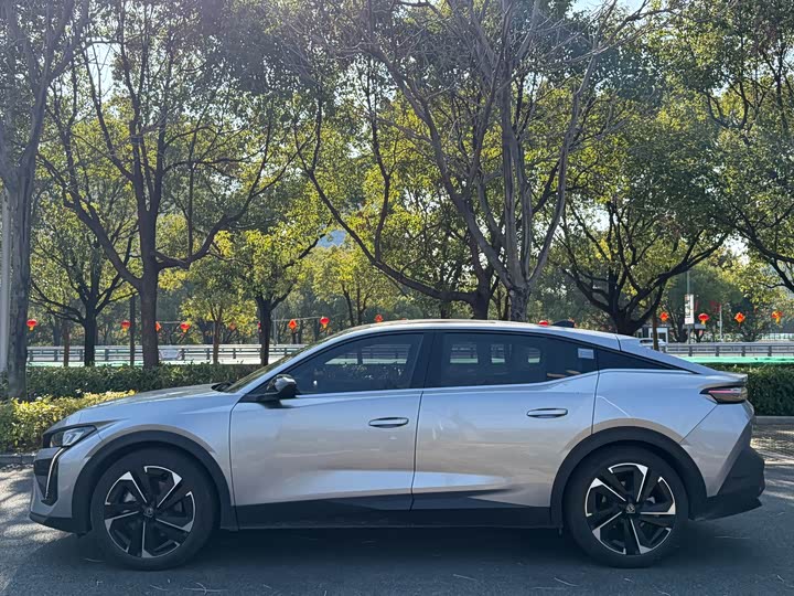 Peugeot 408X 2023 2023款 魅力版