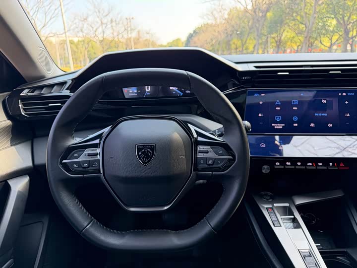 Peugeot 408X 2023 2023款 魅力版