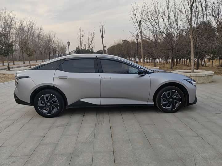 Toyota bZ3 2024 2024款 517km 精英 PRO