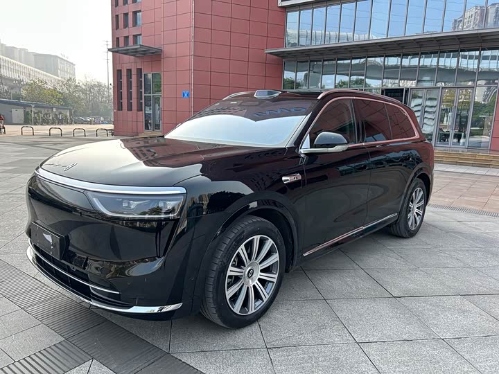 Aito M8 2025 2025款 增程 Max+版 53.4kWh 5座版