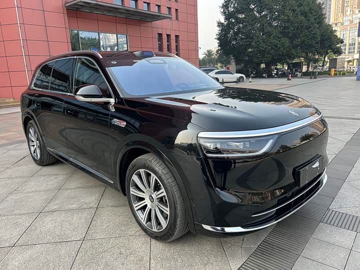 Aito M8 2025 2025款 增程 Max+版 53.4kWh 5座版