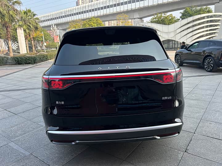 Aito M8 2025 2025款 增程 Max+版 53.4kWh 5座版