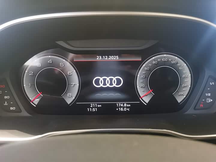 Audi Q3 2024 2024款 40 TFSI 时尚动感型