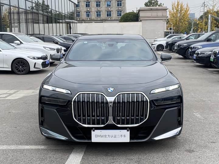 BMW 7 Series 2023 2023款 740Li 尊享型 M运动套装