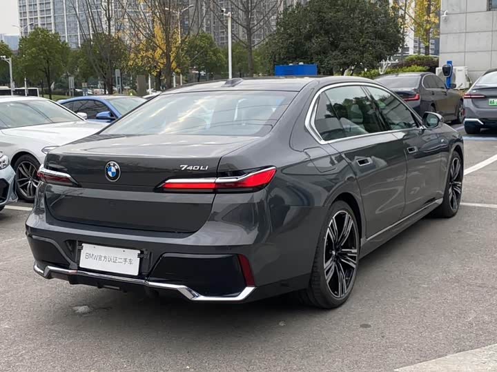 BMW 7 Series 2023 2023款 740Li 尊享型 M运动套装