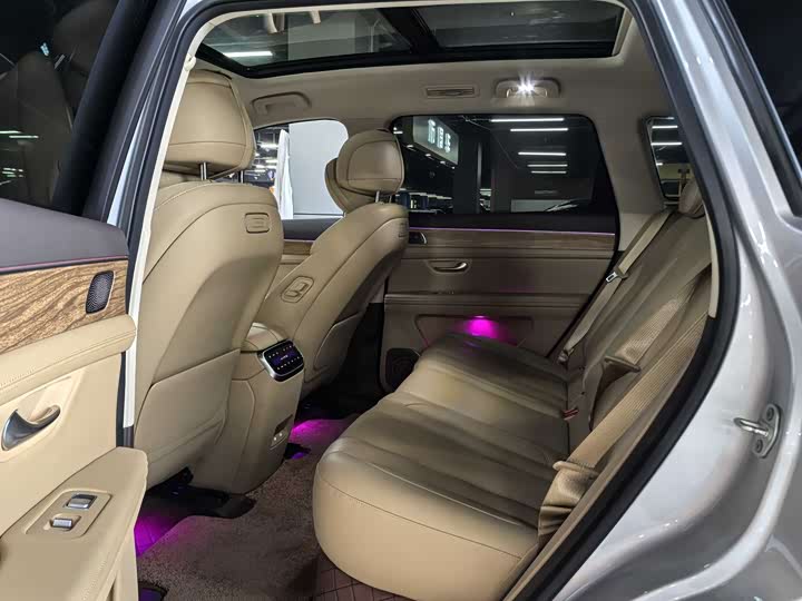 Aito M7 2024 2024款 1.5T 后驱Plus版 5座