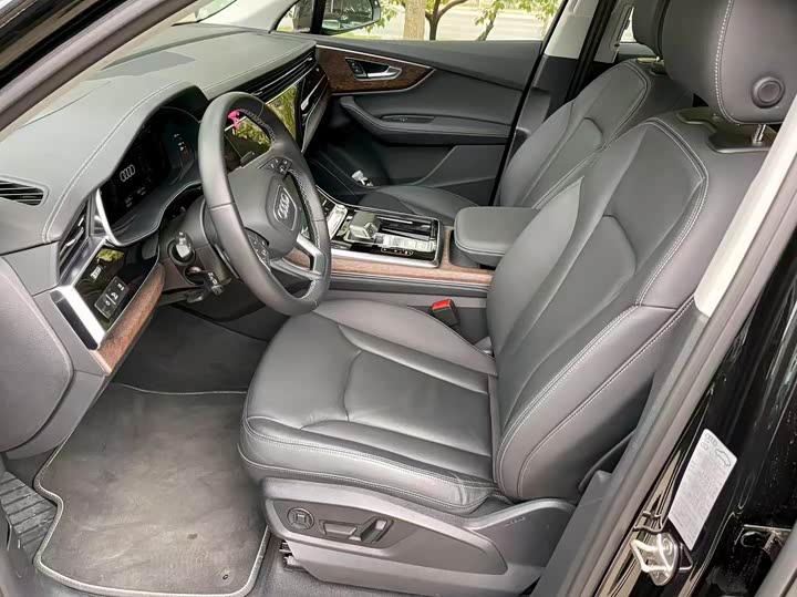 Audi Q7 2024 2024款 45 TFSI quattro S line黑武士型