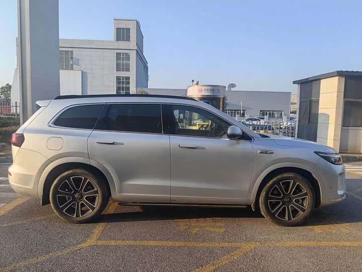 Aito M7 2024 2024款 1.5T 智驾四驱Ultra版 6座