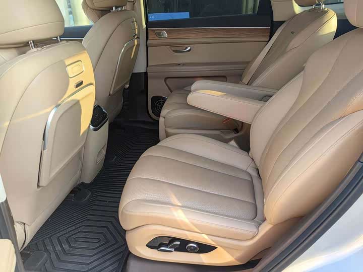 Aito M7 2024 2024款 1.5T 智驾四驱Ultra版 6座