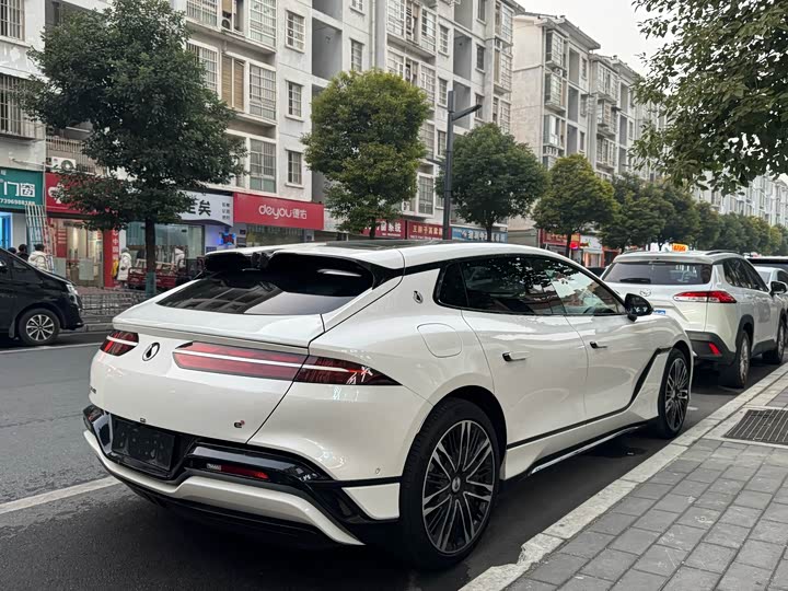 Denza Z9GT 2024 2024款 1100四驱Ultra版