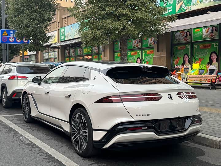 Denza Z9GT 2024 2024款 1100四驱Ultra版