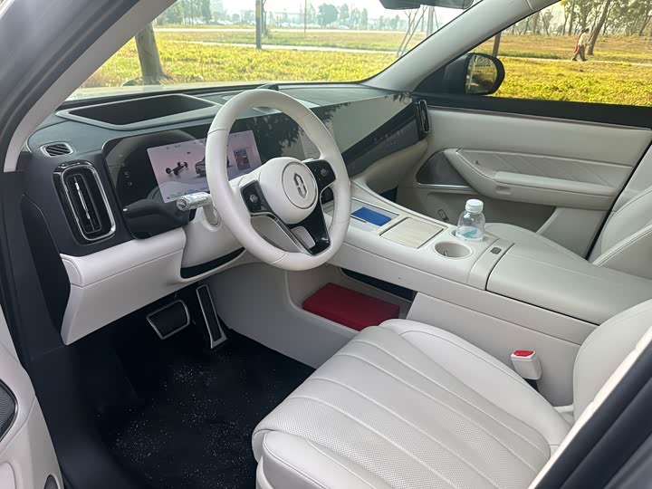 Aito M8 2025 2025款 增程 Ultra版 53.4kWh 5座版