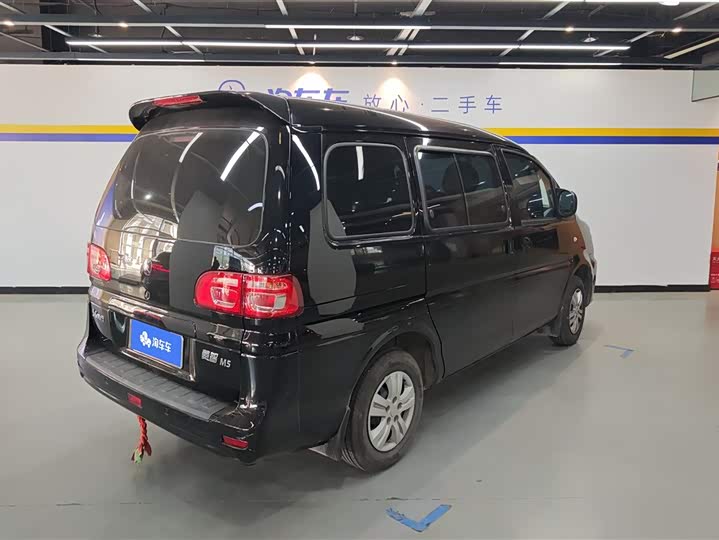 Dongfeng Forthing Lingzhi M5 2023 2023款 M5 1.6L 实用型 5座