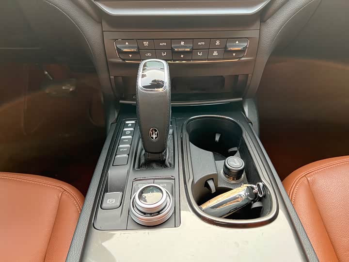 Maserati Ghibli 2022 2022款 2.0T GT锋芒版