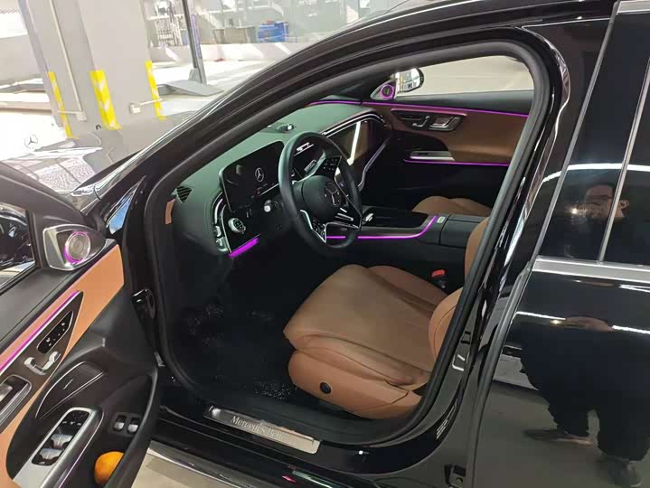 Mercedes-Benz E-Class Hybrid 2024 2024款 E 350 e L 插电式混合动力轿车